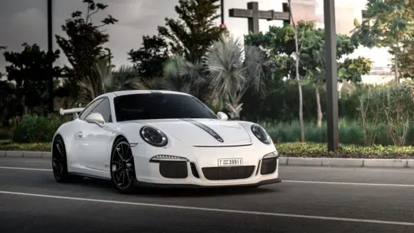Maximize Your 24 Hours in Dubai with an Exotic Car Rental