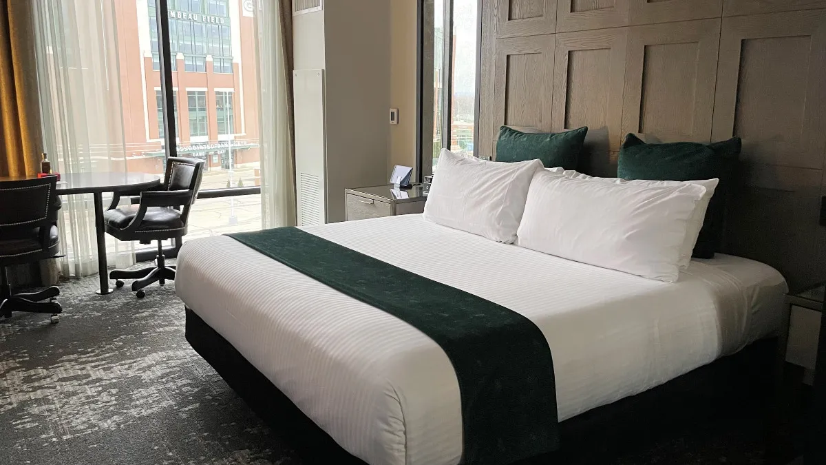 Lodge Kohler: Luxurious Relaxation in Green Bay