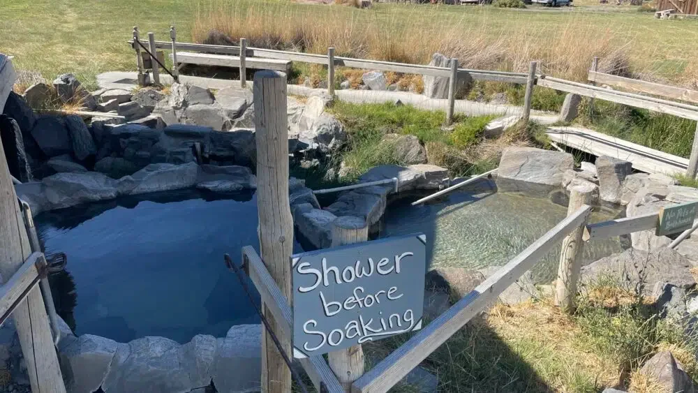 Summer Lake Hot Spring Tubs